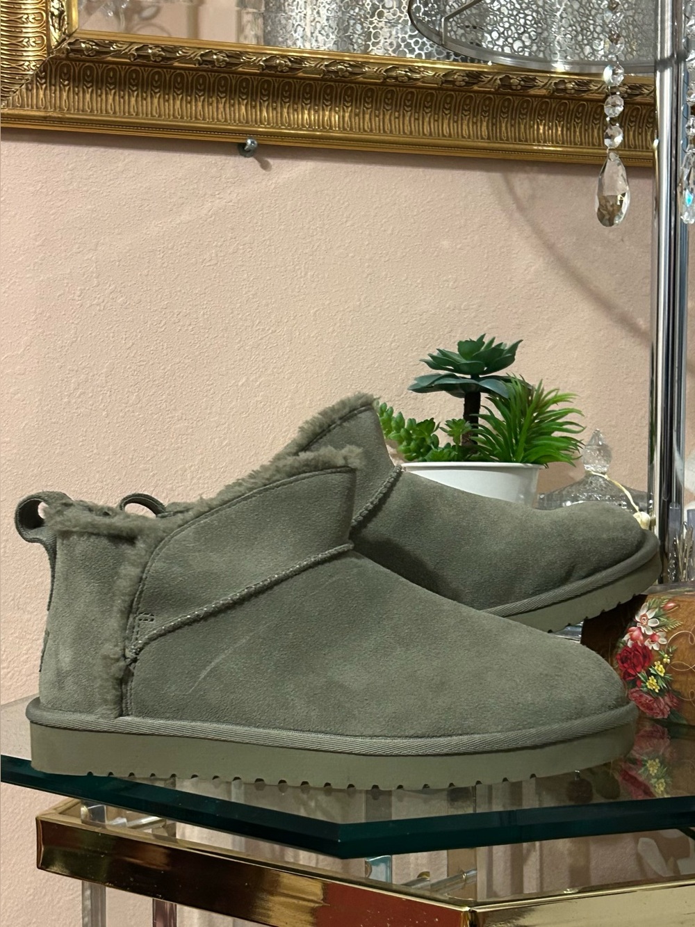 Koolaburra by UGG Mini Short Olive Green Suede Shearling Lined Ankle Booties 8